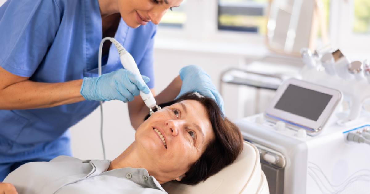 Women receiving a RF Skin Tightening treatment in Toranto, on